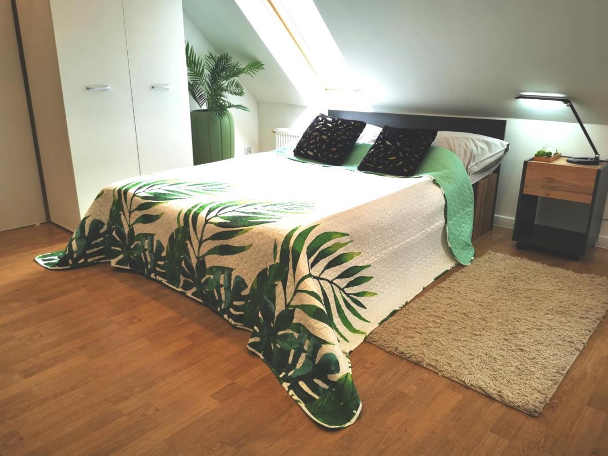 Chillout Apart In The Attic Apartment Lwowek Slaski Exterior photo